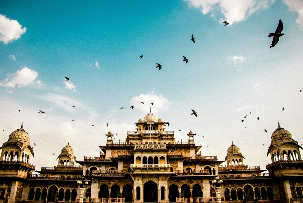 Jaipur Travel Guide: Where to Stay, What to See, and How to Get Around